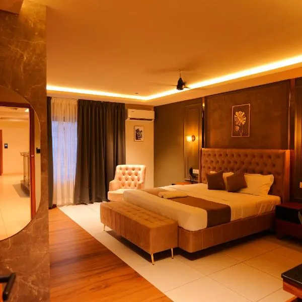 Hotel Classico International，位于Kallar的酒店