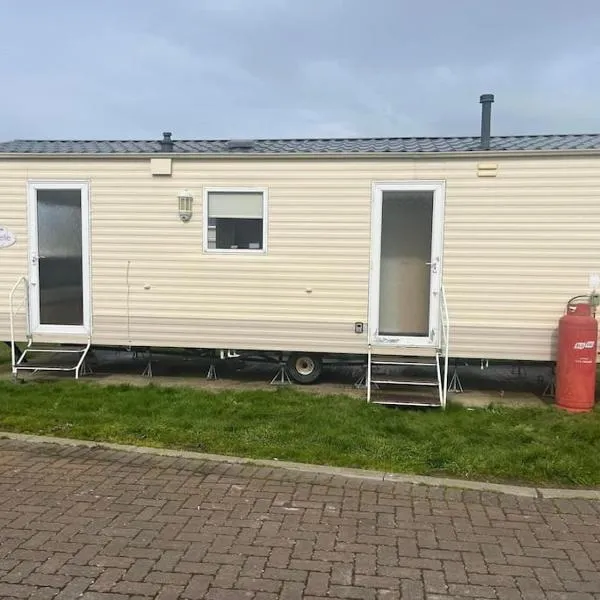 2 Bedroom Caravan Stay, Central Beach, Leysdown，位于滨海莱斯当的酒店