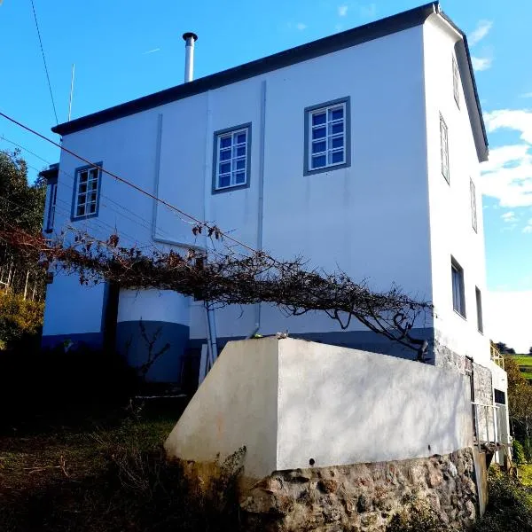 Casa Natura Galicia，位于San Saturnino的酒店