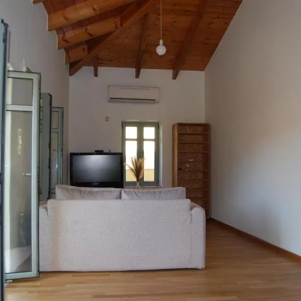 Casa Edelsy Bienvenid@s a un oasis de tranquilidad Descubre el encanto de Creta desde nuestra casa de ensueño! Tranquilidad, comodidad y elegancia. Explora Creta desde nuestro acogedor hogar Una escapada inolvidable te espera.，位于Neápolis的酒店