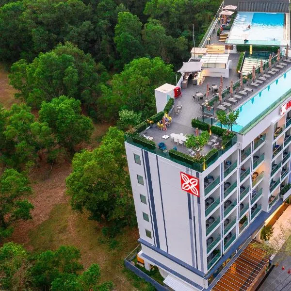 Hilton Garden Inn Phuket Bang Tao，位于拉扬海滩度的酒店