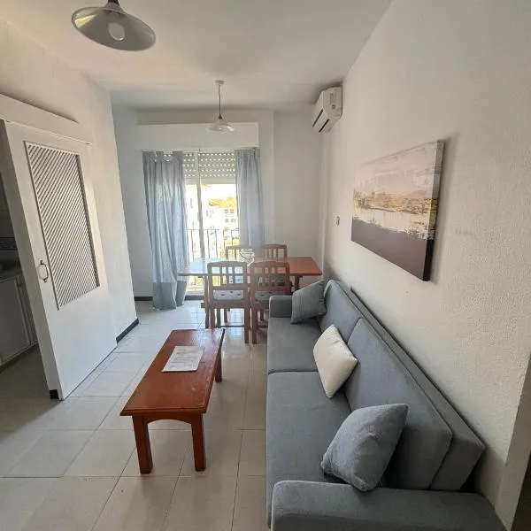 Encantador apartamento frente al mar en Matalascañas: ¡Tu escapada perfecta!，位于马塔拉斯卡尼亚斯的酒店