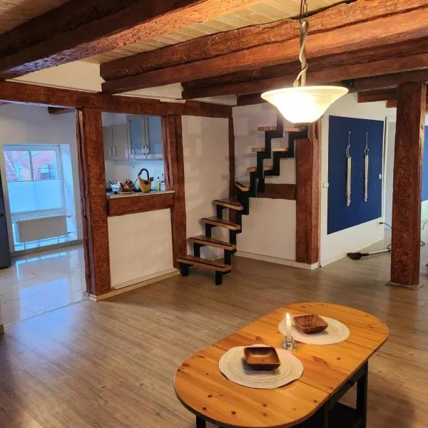 Fewo am Fuße der Burg Stargard,位于布格施塔加德的酒店