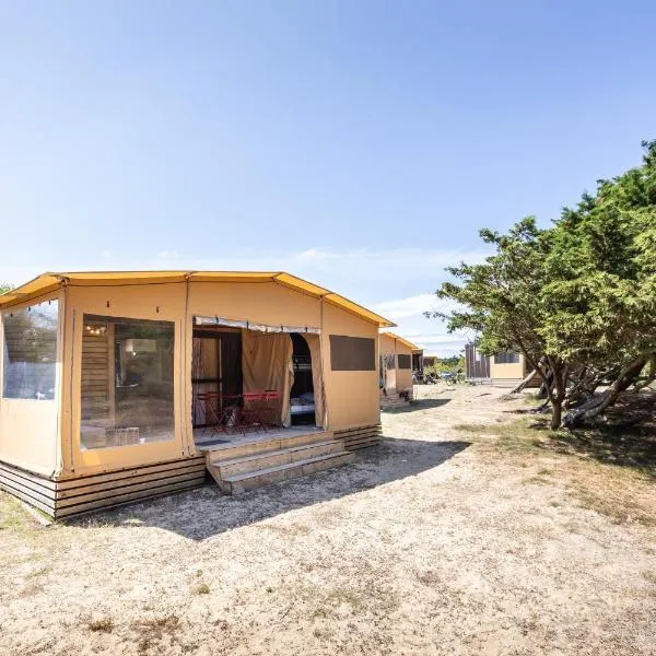 Huttopia Ars-en-Ré，位于阿尔桑雷的酒店