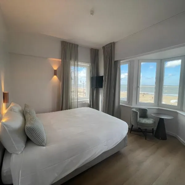 Strandhotel De Haan，位于德哈恩的酒店