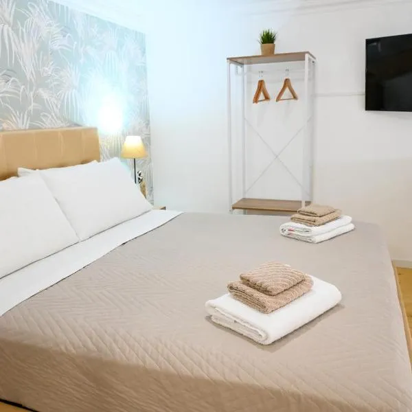 Victry's Houses Chiaia，位于那不勒斯的酒店