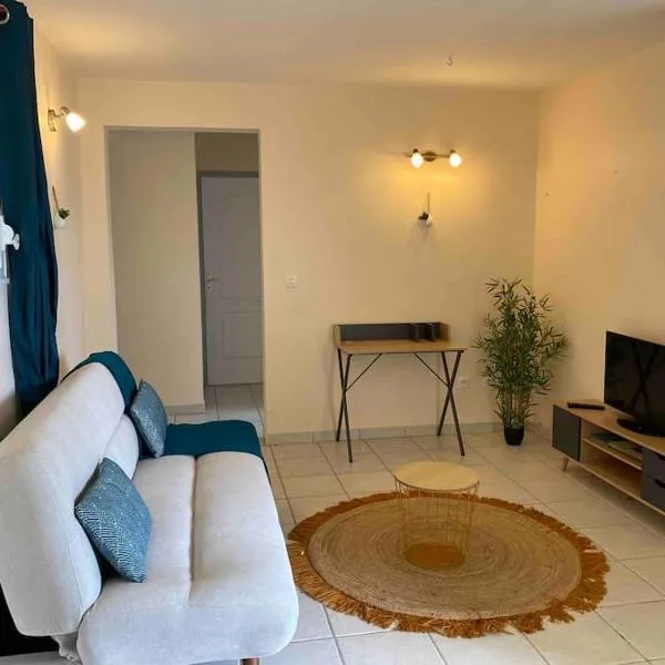 La Gîte Le Sucrier au Lamentin -10 min du CHUM，位于勒拉芒坦的酒店