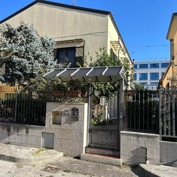 A Casa del Ferdy，位于卡塞塔的酒店