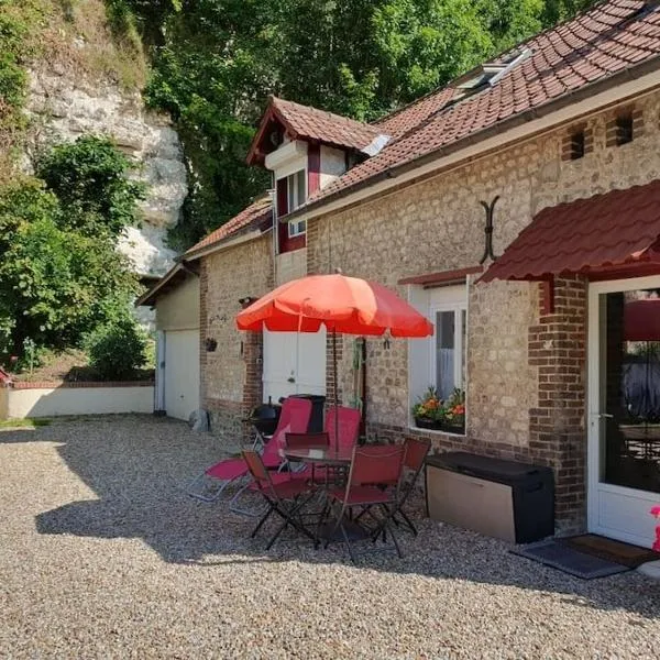Charmante maison au bord des falaises，位于Les Authieux-sur-le-Port-Saint-Ouen的酒店