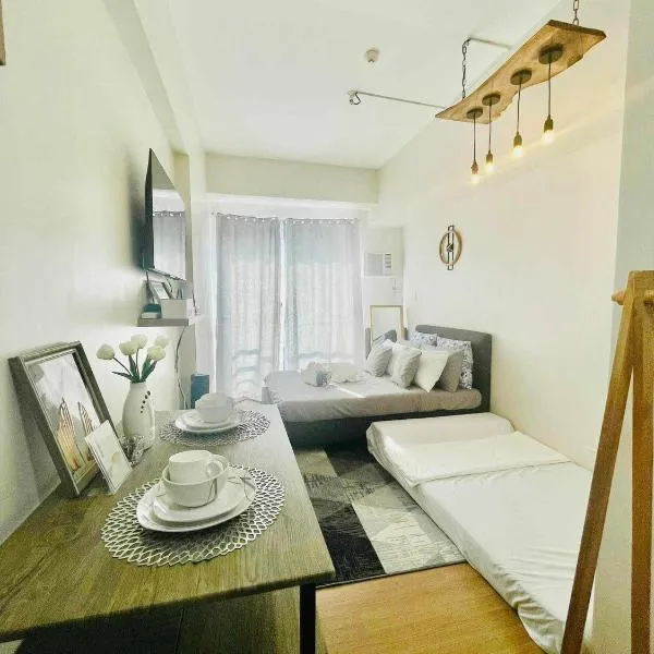 15F Condo at The Loop Tower Limketkai Center CDO，位于卡加盐德奥罗的酒店