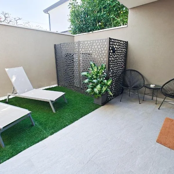 GINNY HOUSE VENEZIA - appartamento moderno open Space vicino Venezia e Padova，位于多洛的酒店