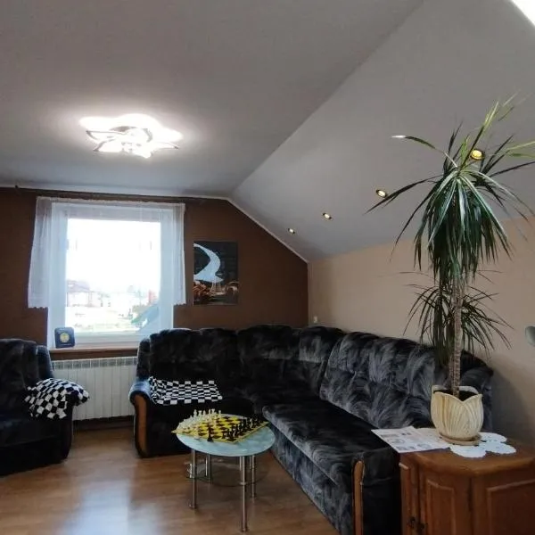 Chess Apartament，位于奥古斯图的酒店