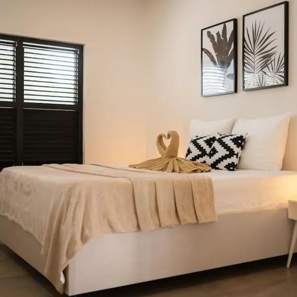 VILLA Arte - just minutes from Mambo & Pietermaai，位于威廉斯塔德的酒店