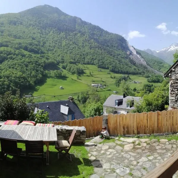 Grande maison de village, rénovation écologique，位于Viey的酒店