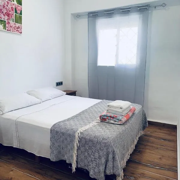 Estudios Murallas Merinies，位于休达的酒店