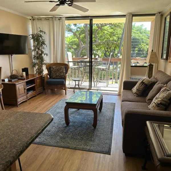 Maui Vista one bedroom across the street from Kam1 beach shops and restaurants，位于基黑的酒店