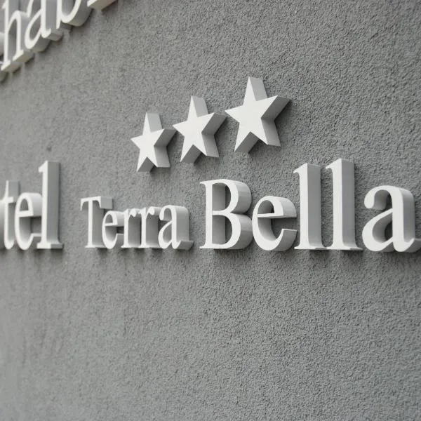 贝拉酒店，位于Horbów的酒店