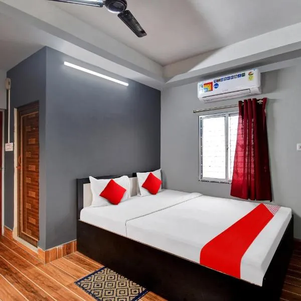 Hotel Ambassador Barasat，位于Chandannagar的酒店