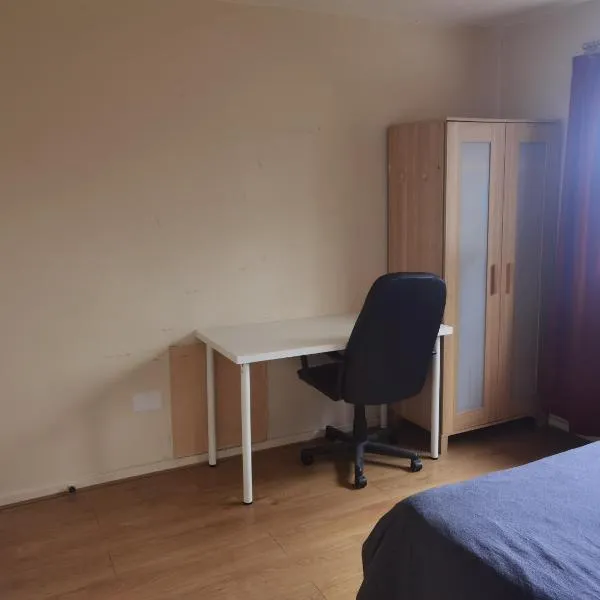 Glasgow Double Room Free Parking，位于格拉斯哥的酒店