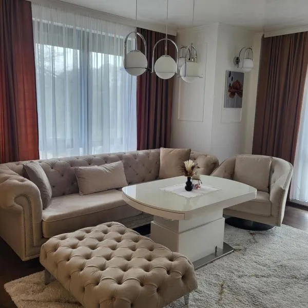 Luxury apartment，位于泰特文的酒店