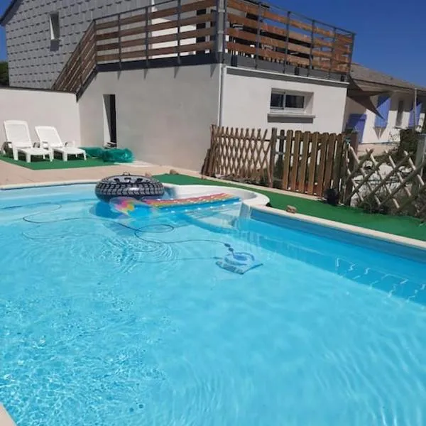 Gîte avec piscine - 4 personnes - Pays Cathare，位于Lastours的酒店