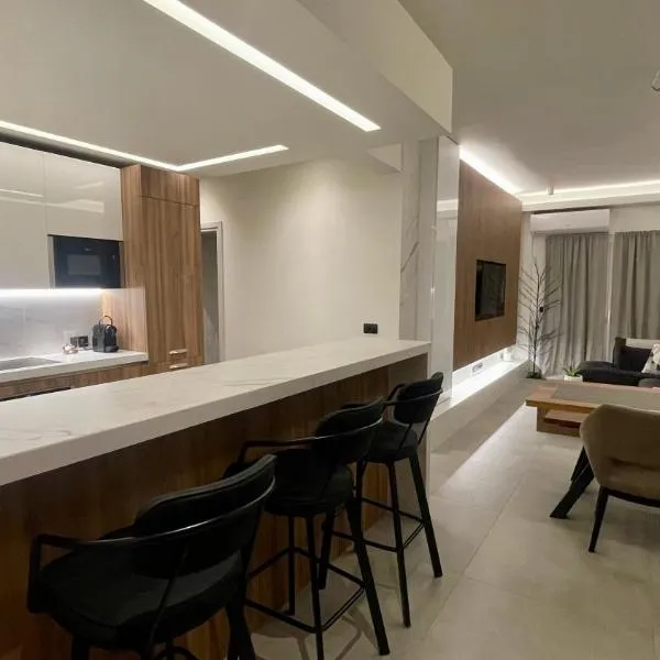 Maison 49 Luxury Stay，位于帕特雷的酒店