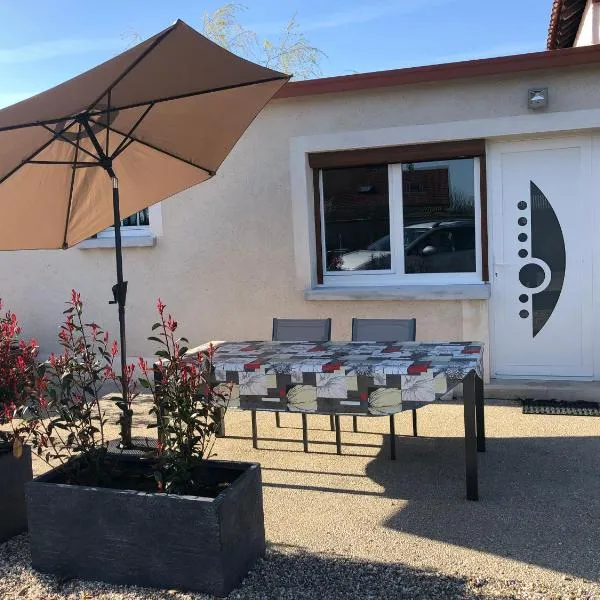 Gite N 1，位于Épieds的酒店