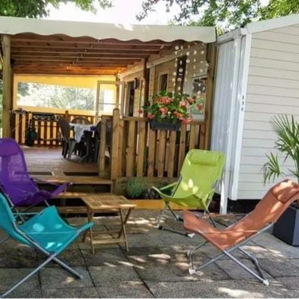 Mobilhome 6 personnes，位于波讷地区帕朗提的酒店