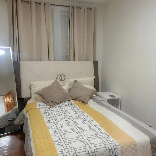 2 Bedroom Bliss in College Point，位于Queens County的酒店