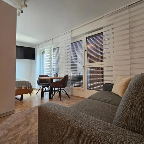 HIGH CLASS - Design Apartment - Favorite Place - Full Equipment - Public Transport，位于纽伦堡的酒店