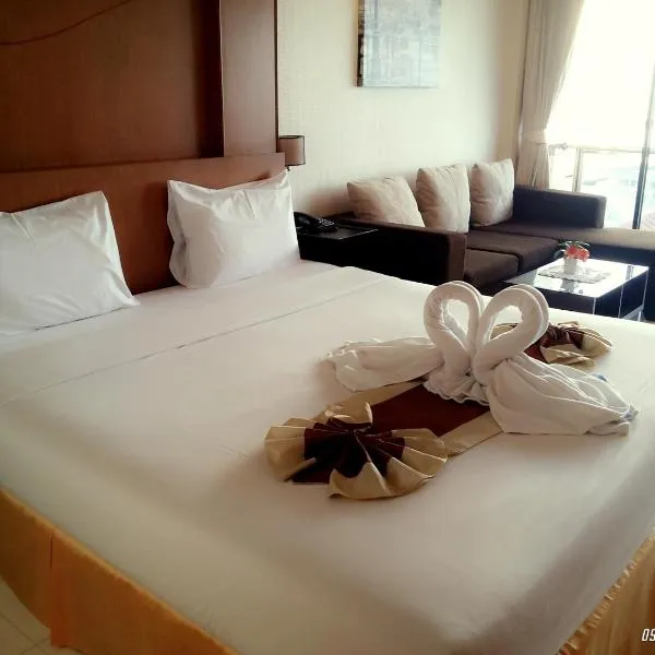 拉差海景酒店 ，位于Ban Thung Sukla的酒店