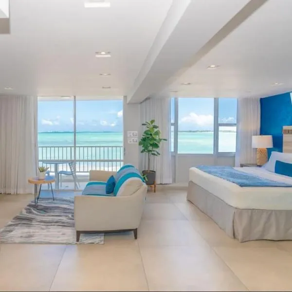 Modern Jewel Beachfront Isla Verde，位于圣胡安的酒店