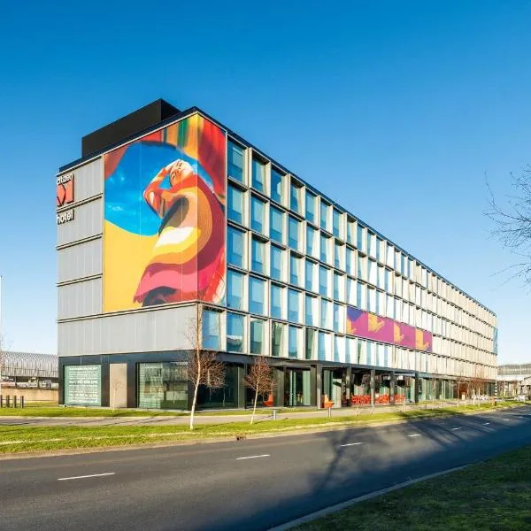 阿姆斯特丹史基浦机场世民酒店，位于兹瓦嫩堡的酒店