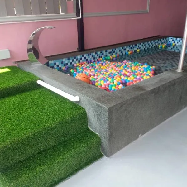 Ria Homestay & kolam，位于阿罗士打的酒店