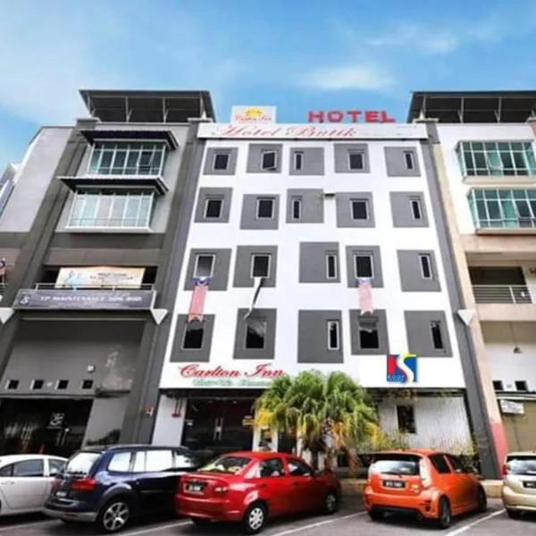 OYO 89492 Carlton Inn Bukit Ubi，位于Kampong Telok Baharu的酒店