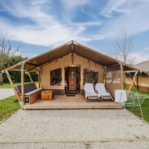 Glamping Tents in Tuhelj with thermal riviera tickets，位于图赫尔斯克利普利采的酒店