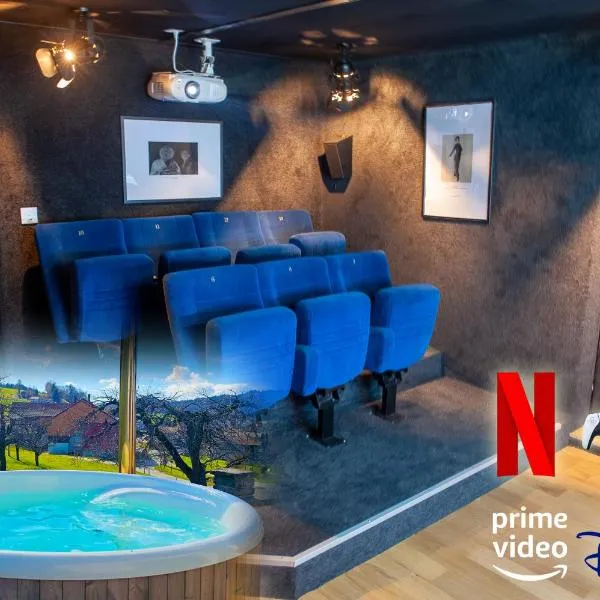 Cinéma Enchanté maison d'hôtes avec écran géant et bain nordique，位于Prez-vers-Siviriez的酒店