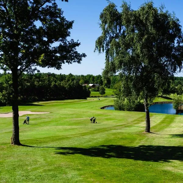 Halmstad Tönnersjö Golfbana，位于Eldsberga的酒店