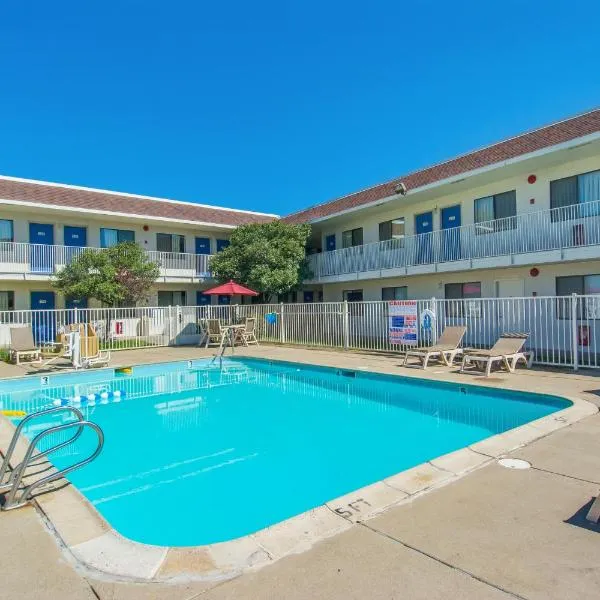 北雷丁6号汽车旅馆，位于雷丁的酒店