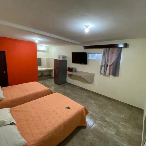 Hotel Roger Inn Mazatlán，位于Los Cerritos的酒店