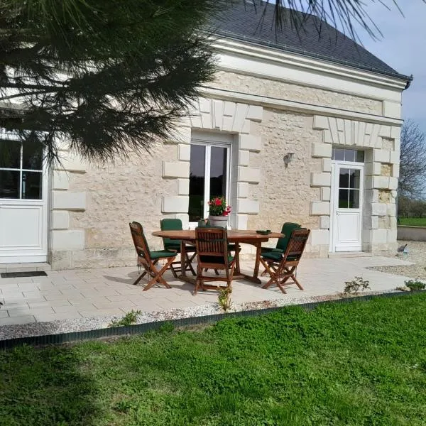 Gite Les Eglantines，位于Civray-de-Touraine的酒店