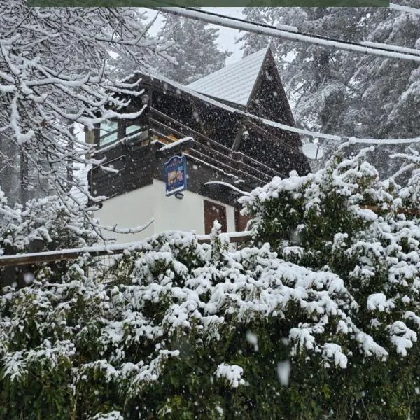 Chalet Natura la taverna dei 3 porcellini，位于圣焦万尼因菲奥雷的酒店