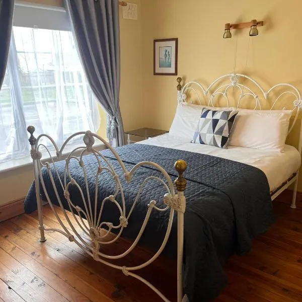 St Martin's, Rosslare Harbour Guest Accommodation，位于罗斯莱尔的酒店