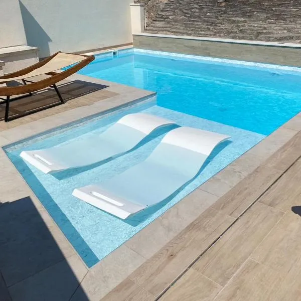 Villa de Blue 3，位于波尔的酒店