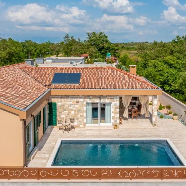 Villa Jakov，位于Murvica的酒店