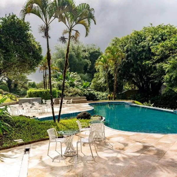 Royal Palm Galapagos, Curio Collection Hotel by Hilton，位于Bellavista的酒店