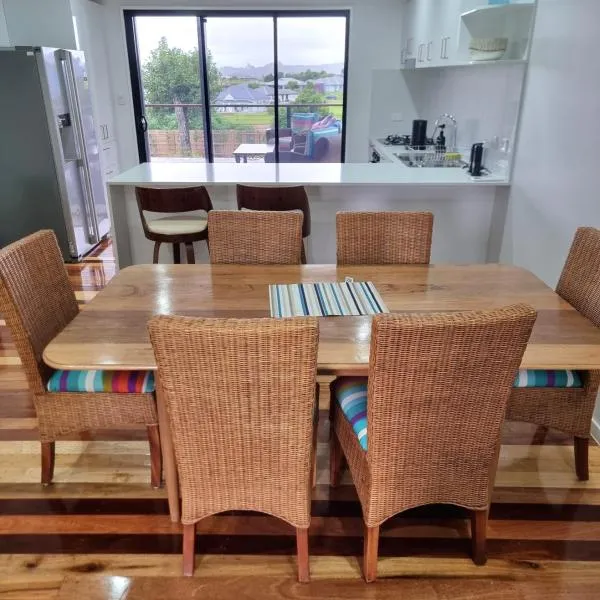 Yungaburra Whitehouse，位于云加布拉的酒店