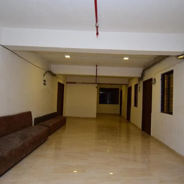 OYO Flagship Bengal Inn，位于Sānkrāil的酒店