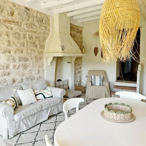 Masia Aubareda，位于San Martín de Tous的酒店