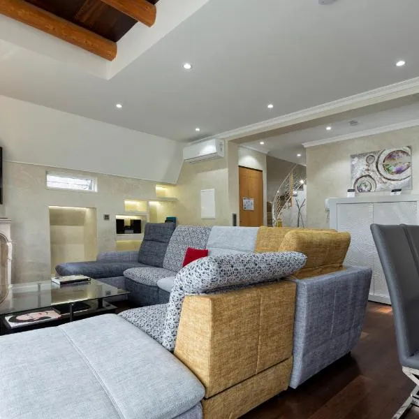 The Queen Luxury Apartments - Villa Vinicia，位于卢森堡的酒店
